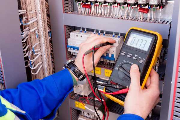 برقکار شریعتی